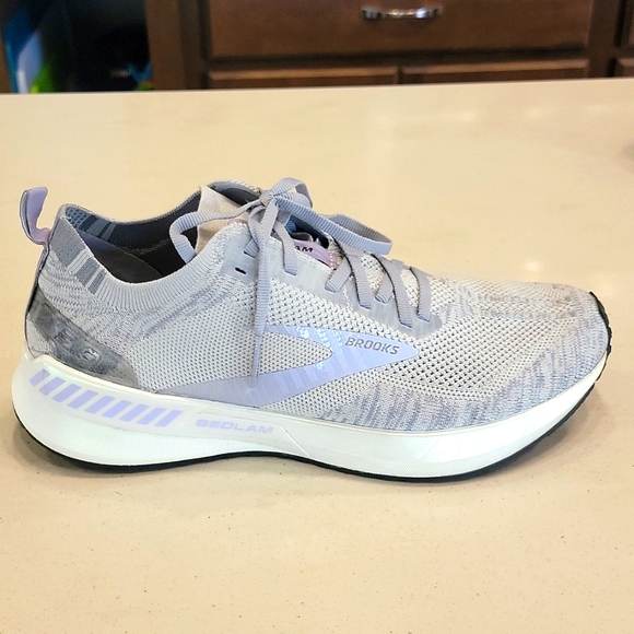 Brooks Bedlam 3 Women's Heather Gray and Purple Running Sneakers Shoes - Size 10 - Picture 9 of 16